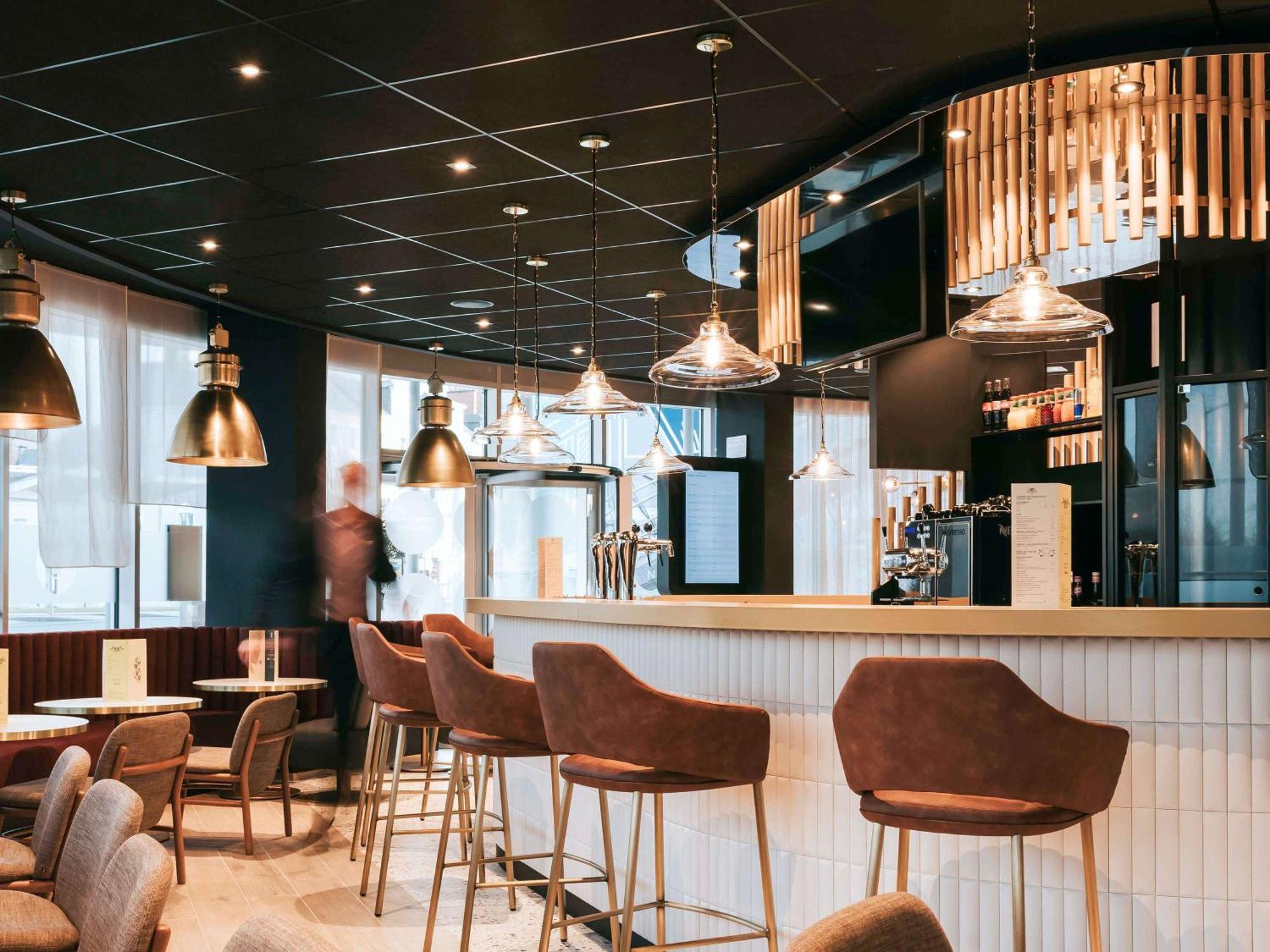 Novotel Angers Centre Gare エクステリア 写真