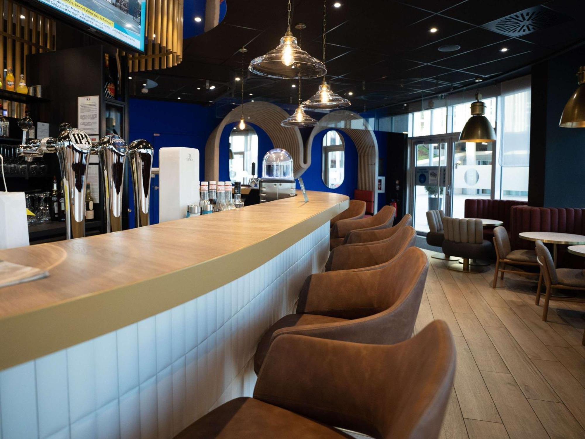 Novotel Angers Centre Gare エクステリア 写真